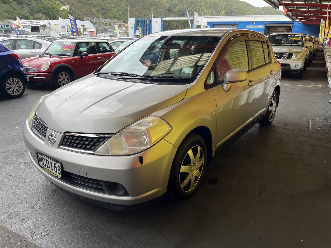 2004 Nissan Tiida