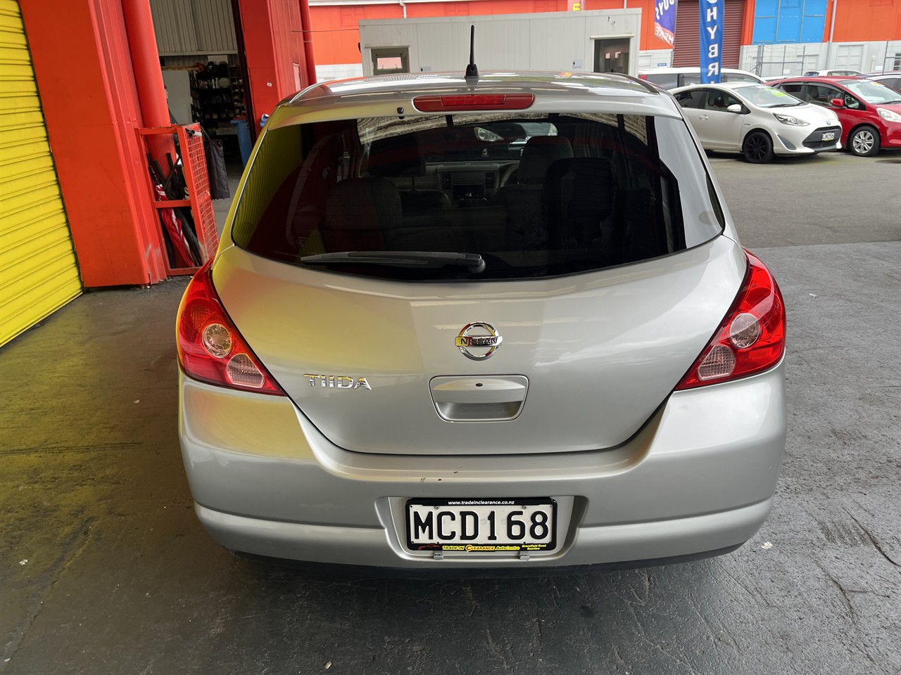 2004 Nissan Tiida