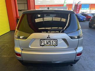 2007 Mitsubishi Outlander - Thumbnail