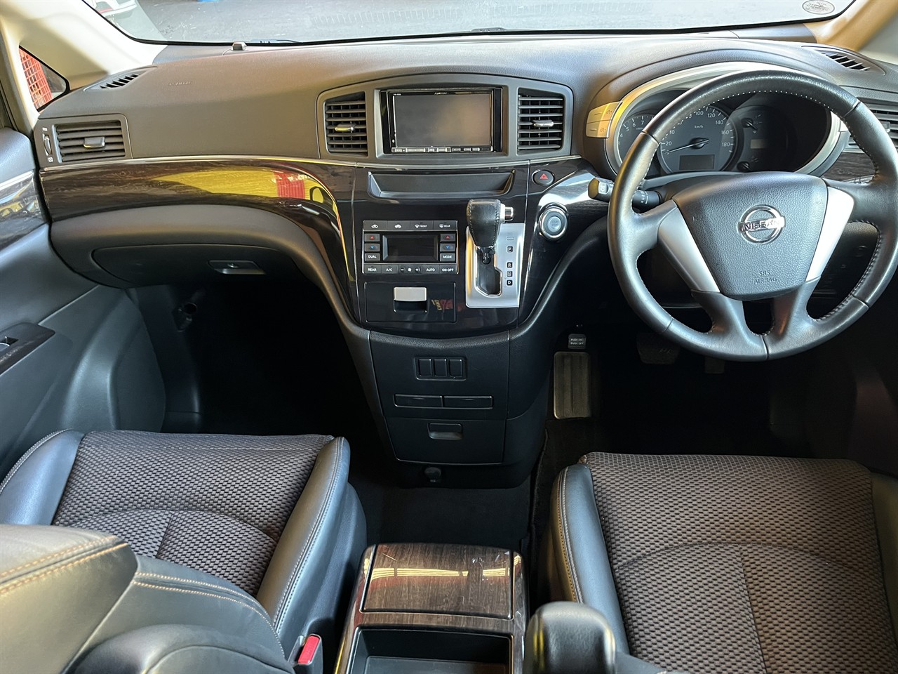 2012 Nissan ELGRAND