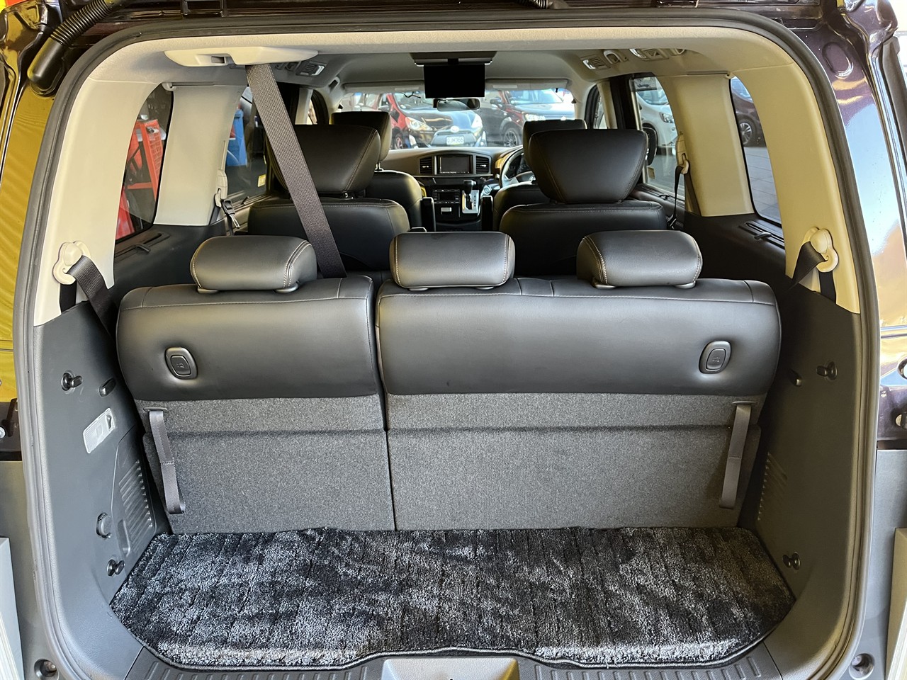 2012 Nissan ELGRAND