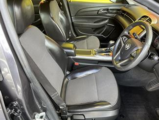 2014 Holden Malibu - Thumbnail