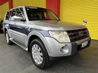 2007 Mitsubishi Pajero - Thumbnail