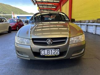 2005 Holden Commodore - Thumbnail
