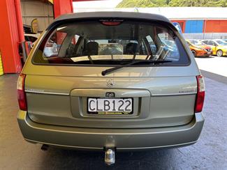 2005 Holden Commodore - Thumbnail