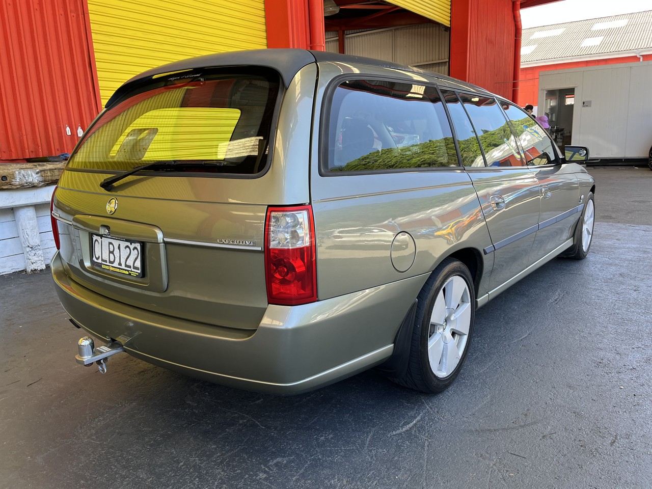 2005 Holden Commodore