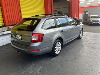 2013 Skoda OCTAVIA - Thumbnail