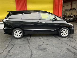 2012 Toyota Estima - Thumbnail