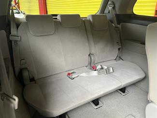 2012 Toyota Estima - Thumbnail