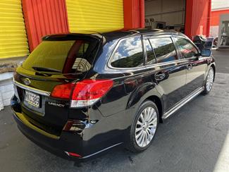 2010 Subaru Legacy - Thumbnail