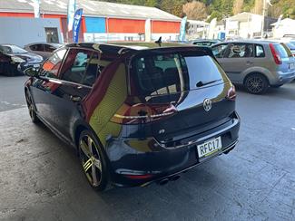 2014 Volkswagen Golf - Thumbnail