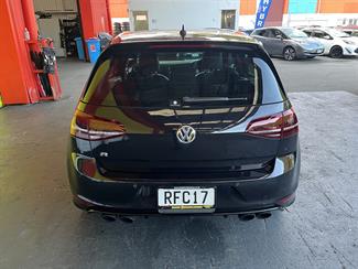 2014 Volkswagen Golf - Thumbnail