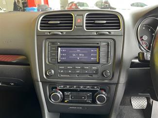 2009 Volkswagen Golf - Thumbnail