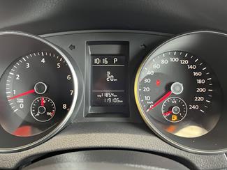 2009 Volkswagen Golf - Thumbnail