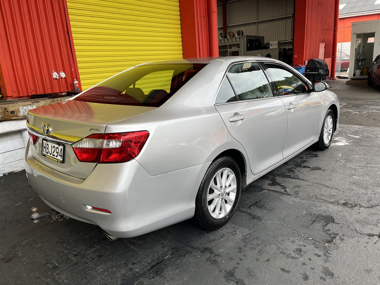 2013 Toyota AURION