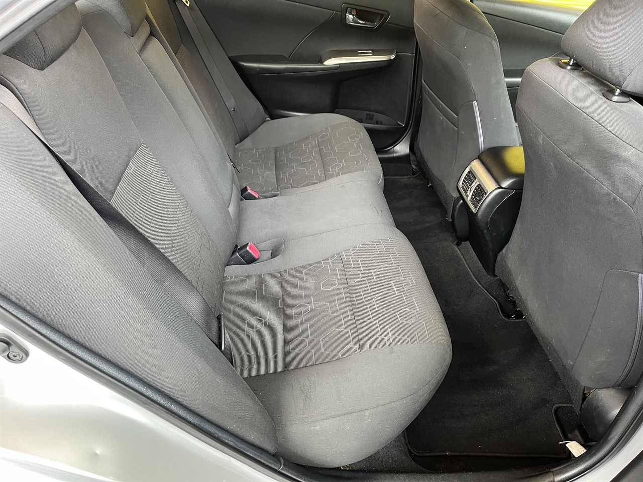 2013 Toyota AURION