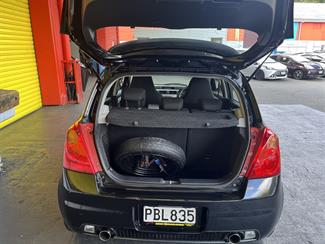 2006 Suzuki Swift - Thumbnail