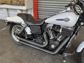 2011 Harley-Davidson Dyna - Thumbnail