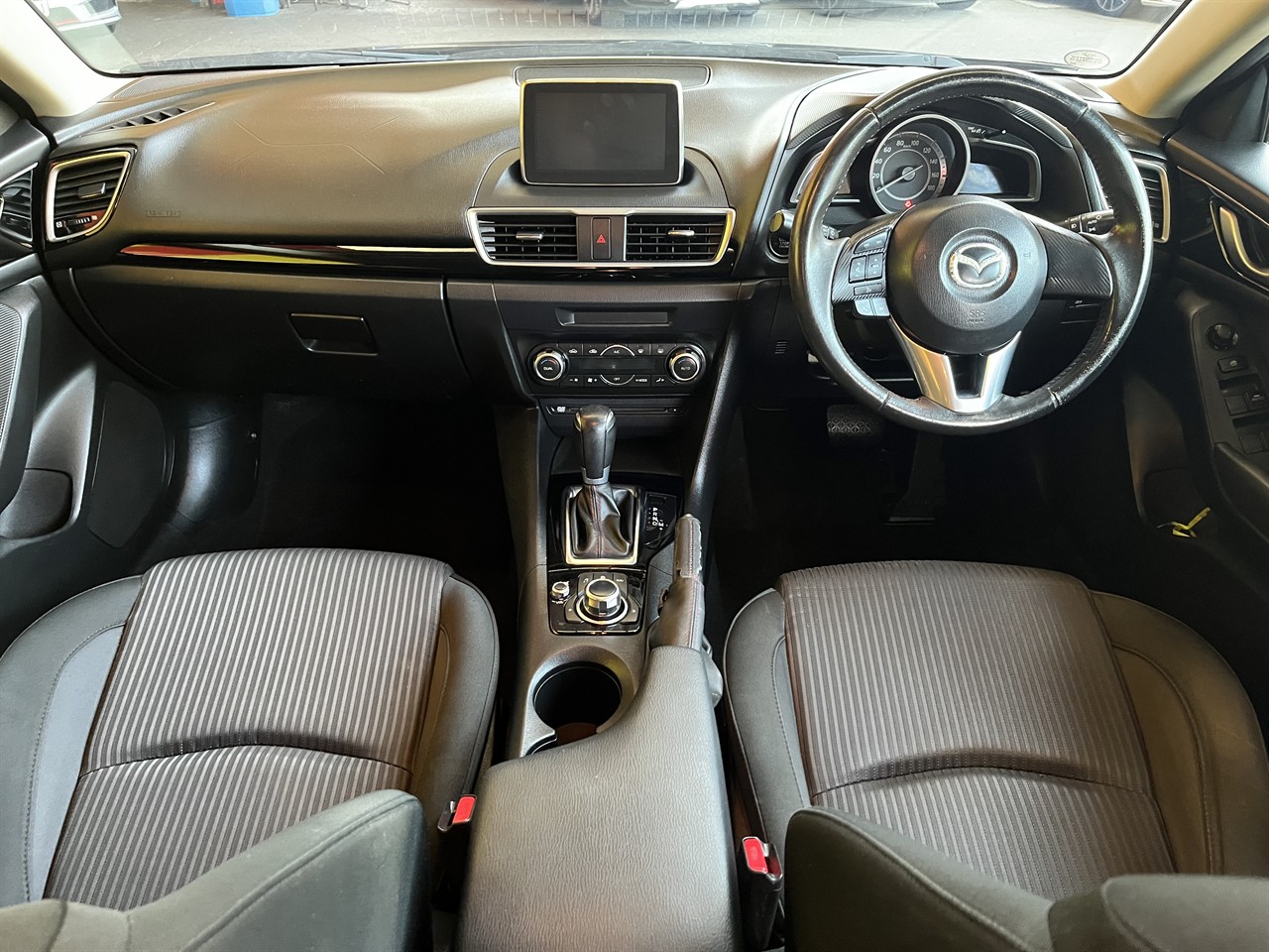 2014 Mazda Axela
