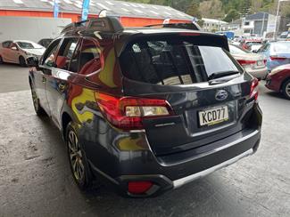 2016 Subaru Outback - Thumbnail