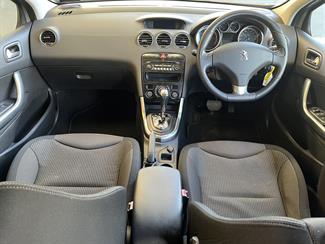 2013 Peugeot 308 - Thumbnail