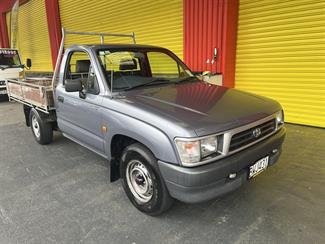 2001 Toyota Hilux - Thumbnail