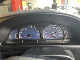 2001 Toyota Hilux - Thumbnail