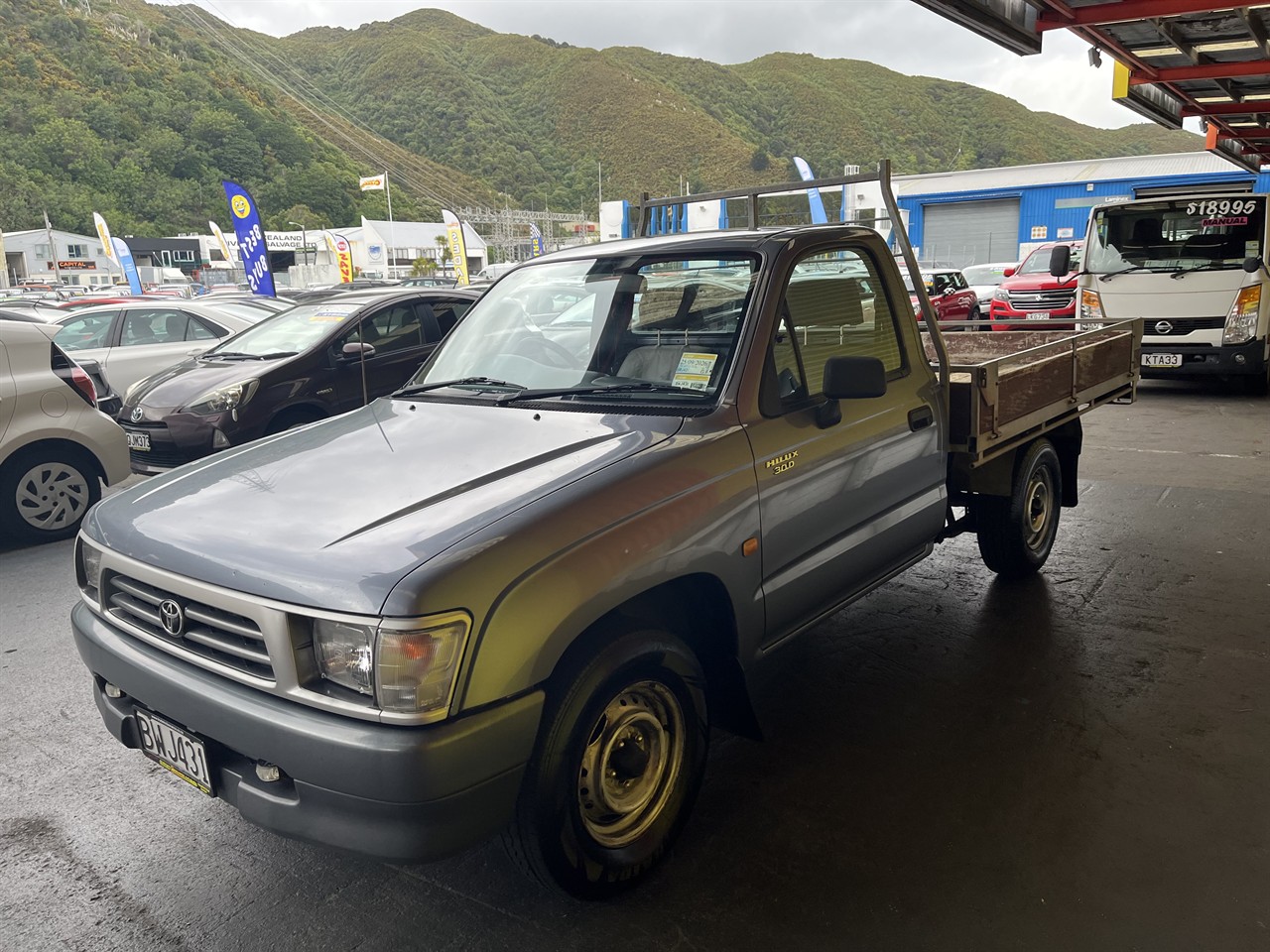 2001 Toyota Hilux