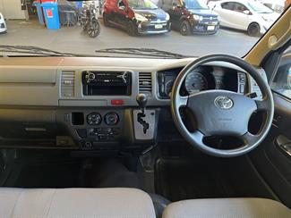 2007 Toyota Hiace - Thumbnail