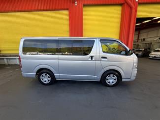 2007 Toyota Hiace - Thumbnail