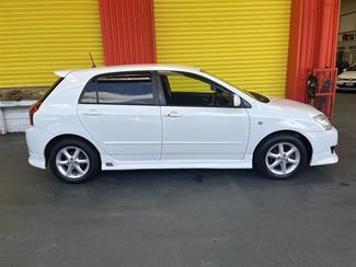 2005 Toyota Corolla - Thumbnail