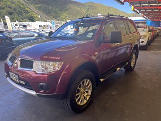 2010 Mitsubishi challenger - Thumbnail