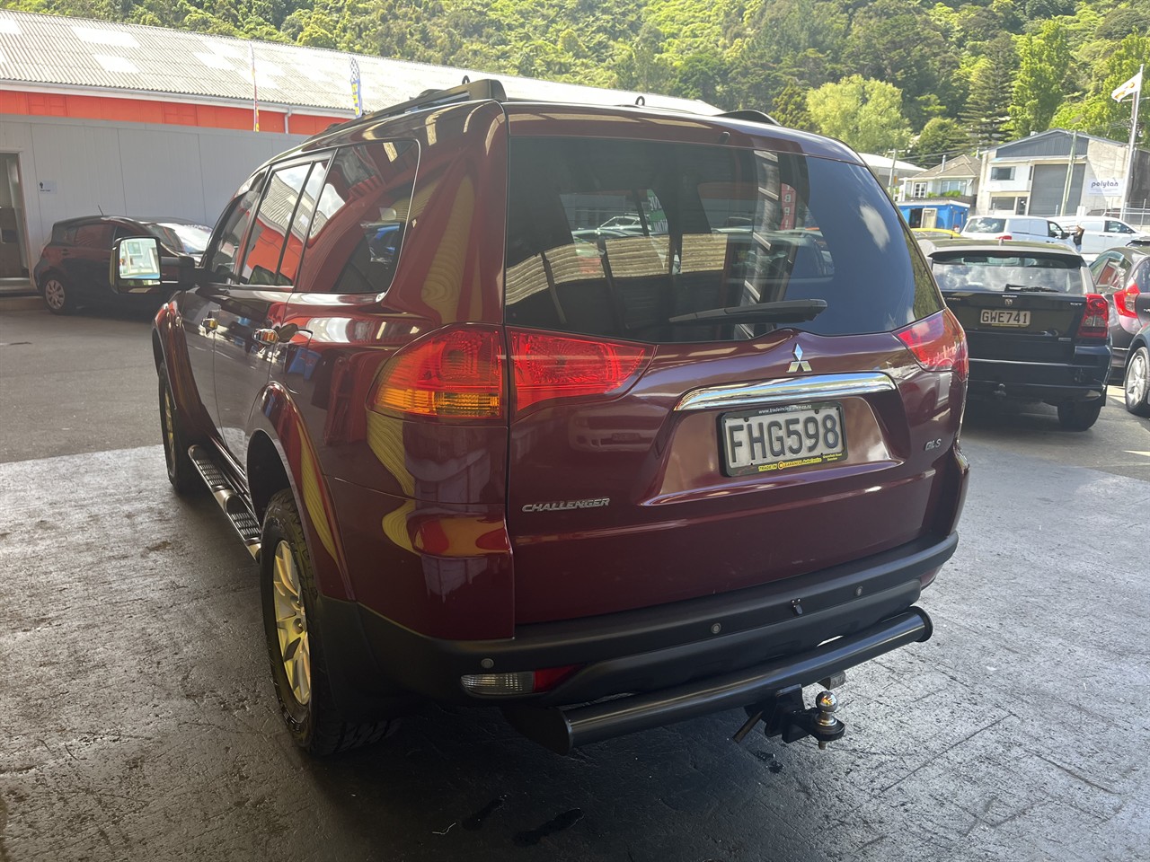 2010 Mitsubishi challenger