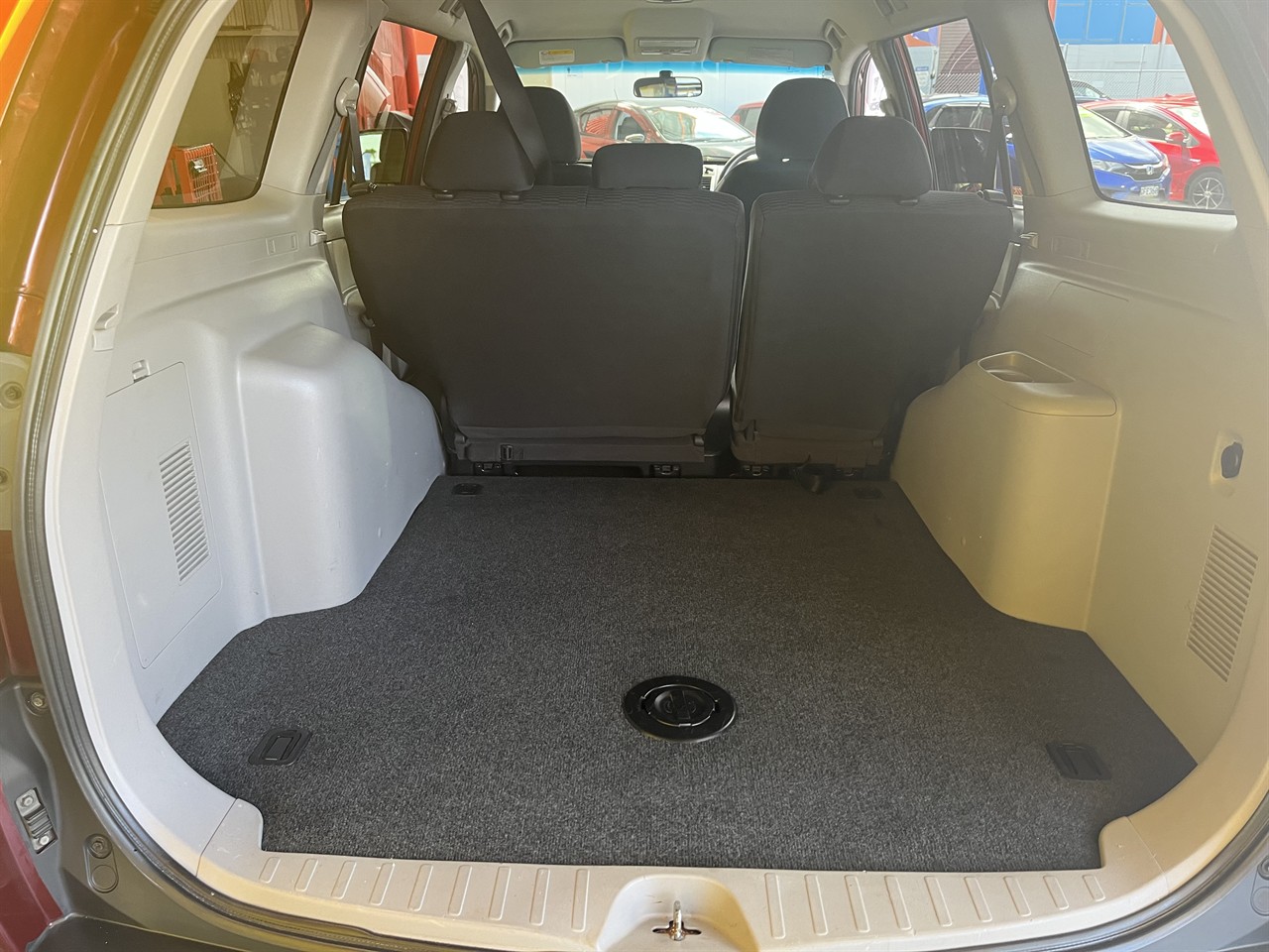 2010 Mitsubishi challenger
