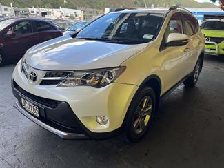 2015 Toyota RAV4 - Thumbnail