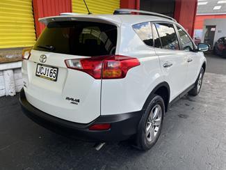 2015 Toyota RAV4 - Thumbnail