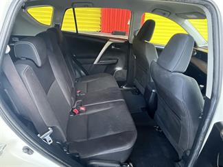 2015 Toyota RAV4 - Thumbnail