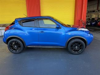 2010 Nissan JUKE - Thumbnail