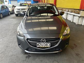 2015 Mazda 2 - Thumbnail