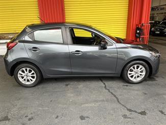 2015 Mazda 2 - Thumbnail