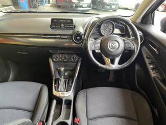 2015 Mazda 2 - Thumbnail