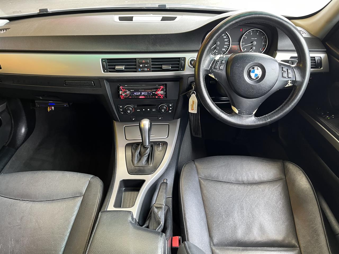 2006 BMW 320i