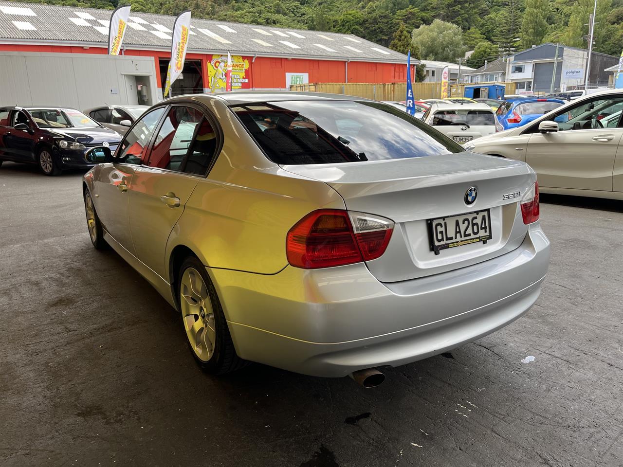 2006 BMW 320i