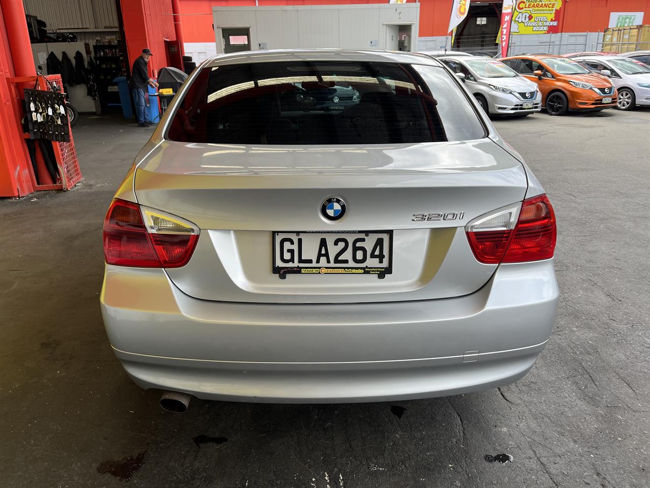 2006 BMW 320i