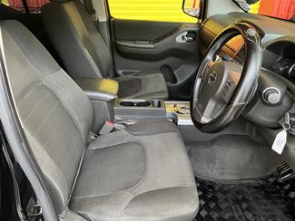 2014 Nissan Navara - Thumbnail