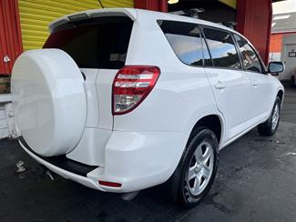 2013 Toyota RAV4 - Thumbnail