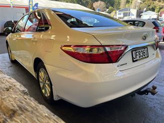 2015 Toyota Camry - Thumbnail