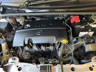 2011 Toyota Vitz - Thumbnail