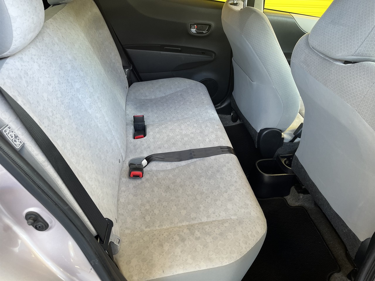 2011 Toyota Vitz