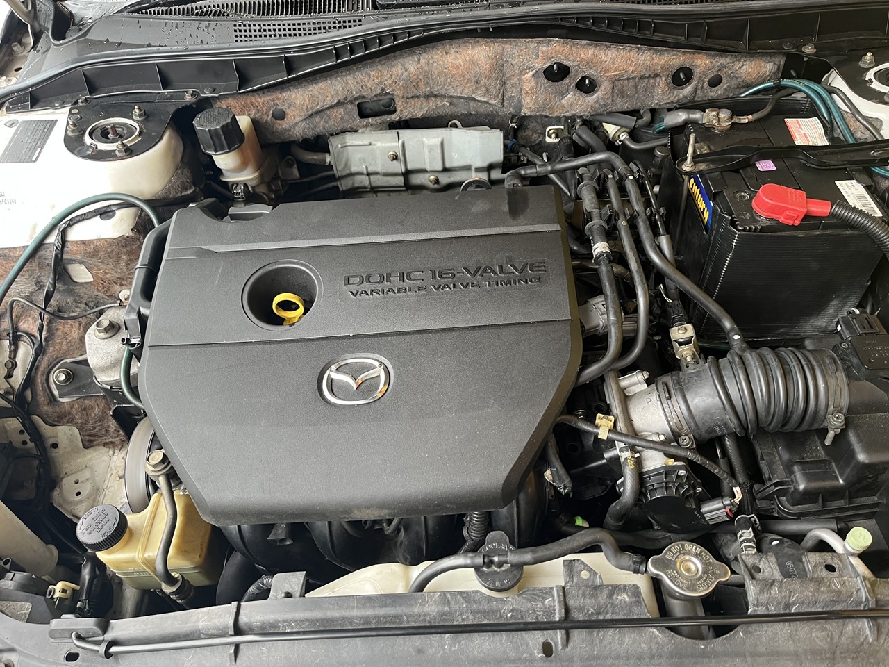 2005 Mazda Atenza